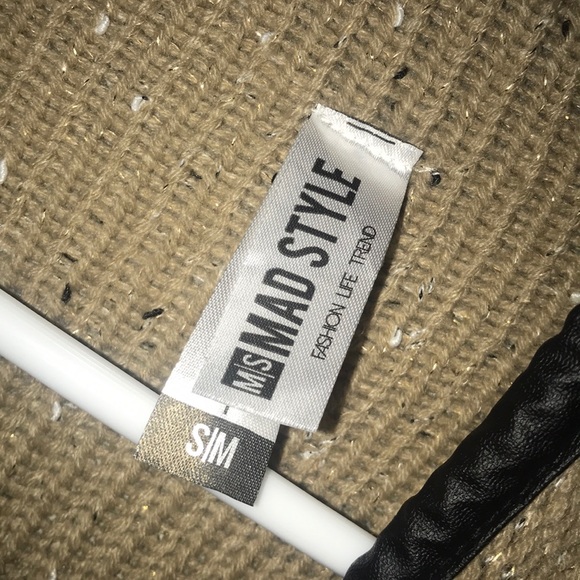 Cardigan - Picture 4 of 4